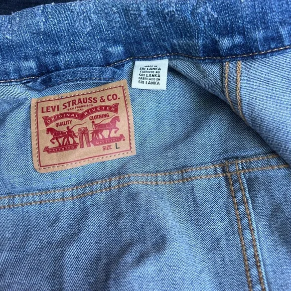 Levis denim jacket - Picture 3 of 3